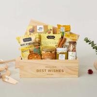 ราคา BASKETEER ชุดของขวัญสุขภาพและความสุขในลังไม้ ขนาด 32.9x24x11.9 ซม. (YA66893)