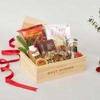 ราคา BASKETEER ชุดของขวัญ HARVEST DELIGHTS &amp; DELICIOUSNESS IN A PINE BOX GCC-034 (YA66931)