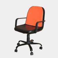 ราคา ICONIC เก้าอี้สำนักงานพนักพิงเตี้ย รุ่น 135 สีดำ-ส้ม (YA18213)