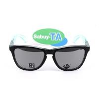 ราคา Oakley Frogskins Transluscent Celeste/Prizm Black Polarized Crystalline Frogskins Collection SKU#OO9245-85 (Asian Fit) (631)