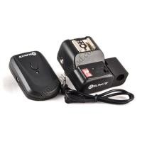 ราคา Wireless Flash Trigger PT-04NE set with Umbrella Holder 2 Receiver (000289)