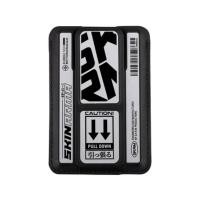 ราคา กระเป๋าใส่บัตร Skinarma KIRA KOBAI KADO Magnetic Card (8886461245806)
