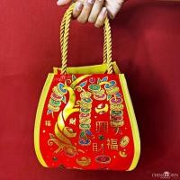 ราคา ถุงใส่ส้ม ถุงผ้ากำมะหยี่ ทรงสัปปะรด ลายมงคลจีน