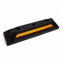 ราคา ยางกั้นล้อรถยนต์ (รุ่นสั้น) 15x56x10cm YAMADA (2747)