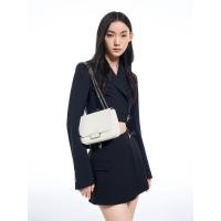 ราคา Charles & Keith กระเป๋าสะพายไหล่พร้อมสายโซ่ - สีขาว