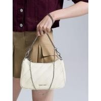 ราคา Charles & Keith กระเป๋าสะพายข้างแบบสายโซ่รุ่น Philomena - สีครีม