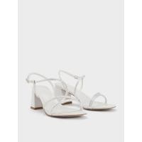 ราคา Charles & Keith รองเท้าแตะผ้าซาตินแบบมีสายรัดประดับคริสตัล - สีขาว