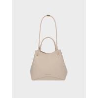 ราคา Charles & Keith กระเป๋าทรงถังทรงเรขาคณิตรุ่น Sybill - สีโอ๊ต