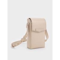 ราคา Charles & Keith กระเป๋าสะพายข้างขนาดเล็กทรงยาวดีไซน์ทรงซองจดหมายรุ่น Adelie - สีโอ๊ต