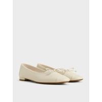 ราคา Charles & Keith รองเท้าบัลเล่ต์ส้นเตี้ยตกแต่งด้วยโบว์ - สีชอล์ค