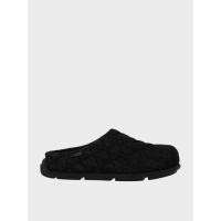 ราคา Charles & Keith รองเท้าเปิดส้นเสริมแฟลตฟอร์มดีไซน์ลายควิลท์ - สีแบล็คเท็กซ์เจอร์