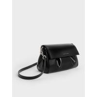 ราคา Charles & Keith กระเป๋าถือหูจับแบบโซ่ดีไซน์ฝาปิดด้านหน้ารุ่น Calla - สีดำอะไหล่สีเงิน