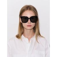 ราคา Charles & Keith แว่นตากันแดดกรอบทรงผีเสื้อขนาดใหญ่รุ่น Gabine - สีดำ