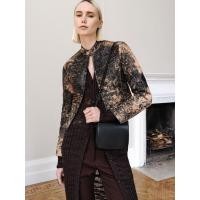 ราคา Charles & Keith กระเป๋าสะพายไหล่ทรงกล่องดีไซน์ที่ปิดด้านหน้า - สีดำอะไหล่สีดำ