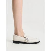 ราคา Charles & Keith รองเท้าโลฟเฟอร์รุ่น Trice - สีชอล์ค