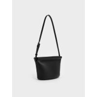 ราคา Charles & Keith กระเป๋าทรงถังรุ่น Ellis - สีดำอะไหล่สีเงิน