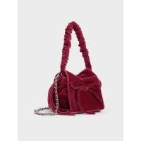 ราคา Charles & Keith กระเป๋าถือผ้ากำมะหยี่ดีไซน์หูจับแบบย่นตกแต่งด้วยโบว์ - สีชมพู