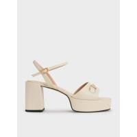 ราคา Charles & Keith รองเท้าส้นสูงแพลตฟอร์มแบบรัดส้นตกแต่งอะไหล่เมทัลลิค - สีขาว
