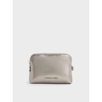 ราคา Charles & Keith กระเป๋าเพาช์หูจับแบบสายโซ่ดีไซน์เมทัลลิครุ่น Atwood - สีพิวเตอร์