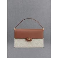 ราคา Charles & Keith กระเป๋าสะพายไหล่ดีไซน์หนังแท้ และผ้าแคนวาสแบบทูโทน - สีคอนยัค
