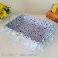 ราคา ตะกร้าใส่เครื่องสำอาง ตระกร้าใส่ของ ทรงสี่เหลี่ยมผืนผ้า แบบ B4 หุ้มด้วยผ้าและแต่งขอบลูกไม้ สีฟ้า