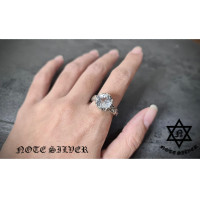 ราคา แหวนเงินแท้ ทรงมงกุฎชู ฝังพลอยไวท์โทปาส ( WhiteTopaz) Sterling Silver 925 NSRG2791 (2791)