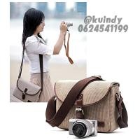 ราคา กระเป๋ากล้อง DSLR , MirrorLess Travel Life พร้อมสายสะพายข้าง วัสดุ Canvas Camera Bag b0050 (769)