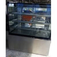 ราคา ตู้โชว์เค้กกระจกตรง ขนาด 120ซม. (172)