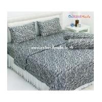 ราคา ผ้าปูที่นอนผ้าซาตินแท้ 330 เส้น ขนาด 5 ฟุต 3 ชิ้น ลายทางม้าลายขาว-ดำ (3057262)