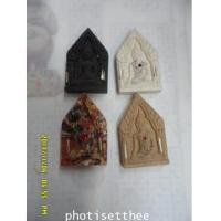ราคา พระขุนแผนมหาเสน่ห์เนื้อผงใบลานสีดำฝังตะกรุดเงินอุดพลอยสร้าง5องหลวงพ่อคูณวัดบ้านไร่จ.นครราชสีมา (5725578)