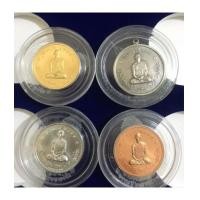 ราคา เหรียญทรงผนวช ชุดทองคำ เงิน ทองแดง โมเน่51 และทรงผนวช รุ่นแรก 2508 ราคาจองจากวัดบวรน(เช่าบูชาไปแล้ว) (7124308)
