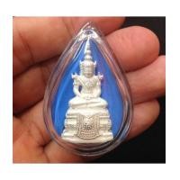 ราคา พระแก้วมรกตลอยองค์ จัดสร้างโดยรพ.ภูมิพลฯ พ.ศ.2547 เนื้อเงิน ที่งามทุกมุมมอง (เช่าบูชาแล้ว) (6103784)