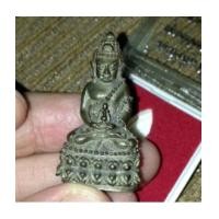 ราคา พระกริ่ง ญส ปี 2519 พร้อมกล่อง เนื้อนวะก้นเงิน หลวงพ่อคูณ จารใต้ฐาน พร้อมกล่องเดิม (เช่าบูชาแล้ว) (5361571)