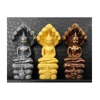 ราคา พระพุทธรูปปางนาคปรก พระพุทธราชสุดาสิรินธร ปี2538 ชุดทองคำ เงิน นวะ พิธีวัดบวรนิเวศ พร้อมกล่องเดิมๆ (7225379)