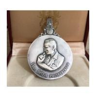 ราคา เหรียญพระมหาชนก พิมพ์ใหญ่ พร้อมหนังสือครบชุด เป็นเหรียญและหนังสือที่รัชกาลที่ 9 (เช่าบูชาไปแล้ว) (7191048)