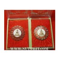 ราคา แพ็คคู่เข็มกลัดหลวงพ่อโสธรลงยาแท้เก่าแก่มาตั้งแต่ พ.ศ.๒๕๒๓ กริ๊บยันกล่อง*237 (7131417)