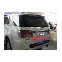 ราคา ชายบันไดหลังFortuner 12-15 โลโก้มีไฟ ยี่ห้อ Fitt (6409326)