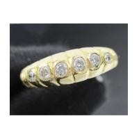 ราคา แหวน เพชรแถว ข้อมะขาม เพชรเกสร 6 เม็ด 0.12 กะรัต ทอง90 งานเก่า หลุดจำนำ นน. 1.22 g (7506313)