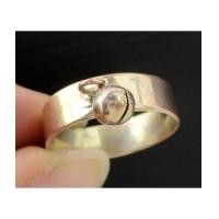 ราคา แหวน กระพรวน ตุ้งติ้ง นาก40 งานเก่า หลุดจำนำ นน. 2.30 g (7365325)