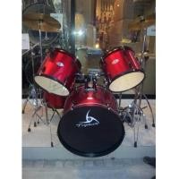 ราคา จำหน่ายกลองชุด triplesix รุ่น GE1010 G มี 3 สี แดง ขาว ดำ ให้จังหวะกลองชุดแน่น แถมไม้กลองชุด (4467913)