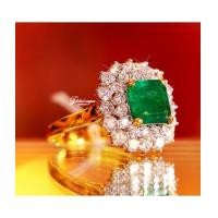 ราคา แหวนมรกตโคลัมเบีย สี TOP ล้อมเพชรสองชั้น (7083080)