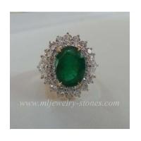 ราคา แหวนมรกตโคลัมเบียล้อมเพชรแท้รวม 2.28 cts. (5961395)