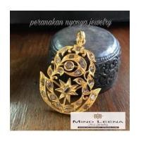 ราคา จี้เพชรซีกโบราณ ขนาดกว้าง 3.5 ซม.สูงรวมห่วง 4.5 ซม.น้ำหนักรวม 5.9 กรัม (7296571)