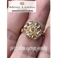 ราคา แหวนเพชรซีกโบราณ น้ำหนักรวม 4.8 กรัม(ชั่งทั้งชิ้นงานเนื่องจากเป็นงานเก่า) (7295429)