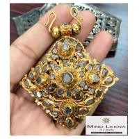 ราคา จี้อุบะทับทรวงเพชรซีก 5 ยอด(งานโบราณมือสอง) (7167544)