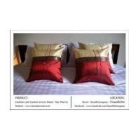 ราคา หมอนอิงผ้าไหม(เทียม) สีแดงเข้มแต่งดิ้นทอง เป็นของพรีเมี่ยม ใช้เป็นของตกแต่ง (5962514)