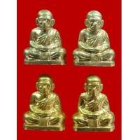 ราคา รูปเหมือนปั๊มหลวงพ่อเงิน บางคลาน พิมพ์ใหญ่หน้ายักษ์ วัดศรีมงคล พิจิตร ปี 2554 รวม 4 องค์ครบชุด (4341167)