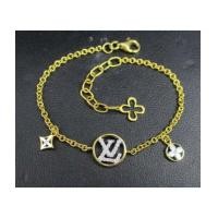 ราคา สร้อยข้อมือ LV ตุ้งติ้ง ฝังเพชร 23 เม็ด 0.12 กะรัต ทอง90 เพชรสวย เล่นไฟ วิ้ง วิ้ง นน. 4.00 g (7507388)