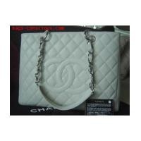 ราคา chanel white caviar grand shopping tote with silver chain/brand new (1566591)