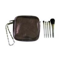 ราคา NEW LOLA Brush Set ชุดแปรงพกพา 5 ด้าม กระเป๋าสีน้ำตาลทองเมทาลิค (3710517)